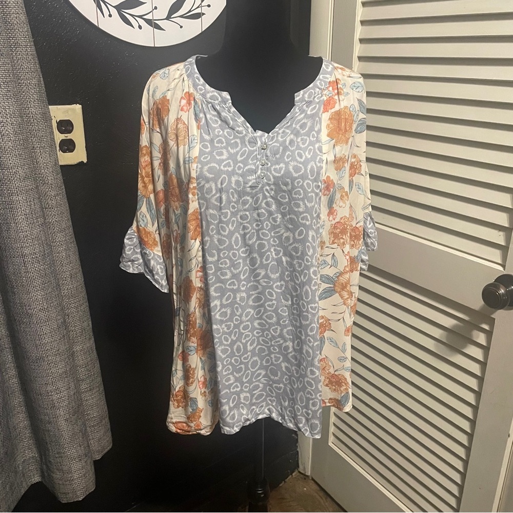GIGIO USA Size S Blouse Floral Ruffle Sleeve Boho Top Oversized